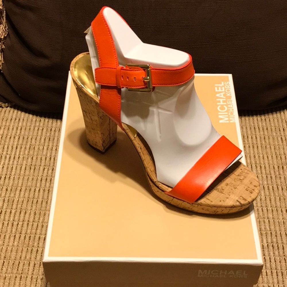 Micheal Kors Heel